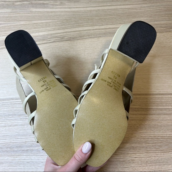 Unlisted Y2K chunky cream strappy block heel - Picture 7 of 7